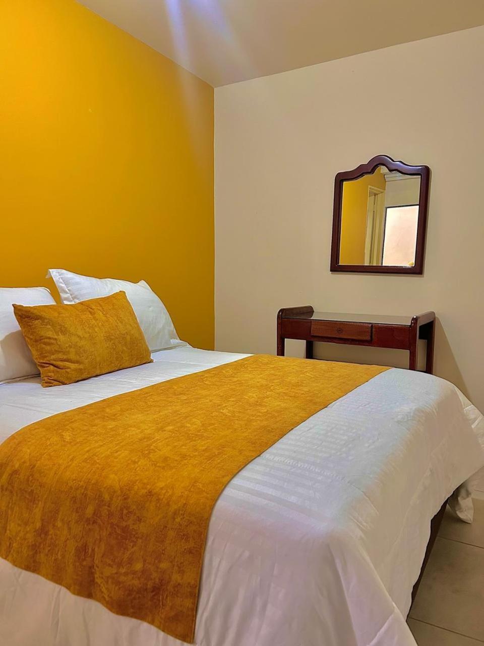 Hotel Dorado Jardin Exterior photo